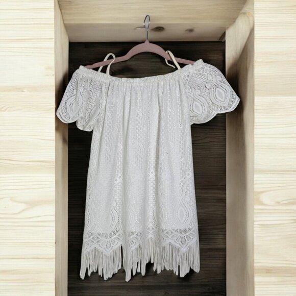Lilly Pulitzer Lace Off The Shoulder Top -Resort White Fringe Lace Size S - Picture 3 of 8